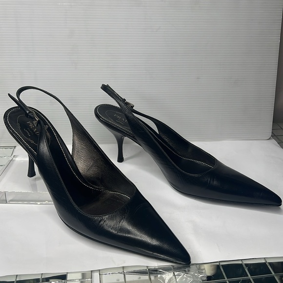 Prada Sz 38 Smooth Black Leather Slingback Slip On Classic Heels - Picture 3 of 11